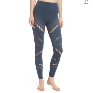 Alo Yoga Leggings